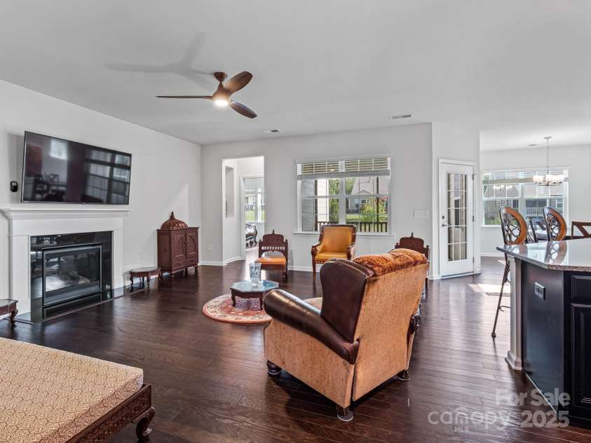 15429 Topanga Drive, Charlotte, NC 28278.  MLS# CAR4257194, YatesRealty ID 17808. 