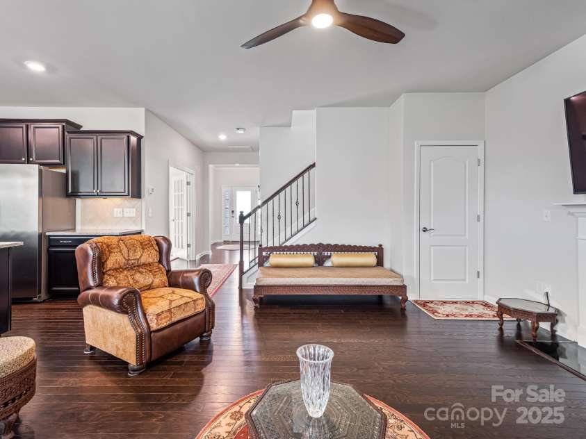 15429 Topanga Drive, Charlotte, NC 28278.  MLS# CAR4257194, YatesRealty ID 17808. 