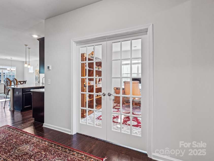 15429 Topanga Drive, Charlotte, NC 28278.  MLS# CAR4257194, YatesRealty ID 17808. 