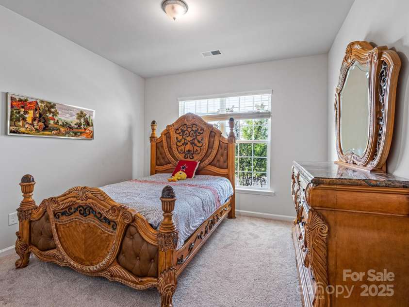 15429 Topanga Drive, Charlotte, NC 28278.  MLS# CAR4257194, YatesRealty ID 17808. 