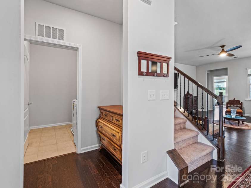 15429 Topanga Drive, Charlotte, NC 28278.  MLS# CAR4257194, YatesRealty ID 17808. 
