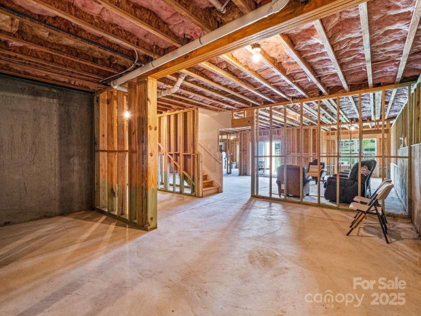 15429 Topanga Drive, Charlotte, NC 28278.  MLS# CAR4257194, YatesRealty ID 17808. 