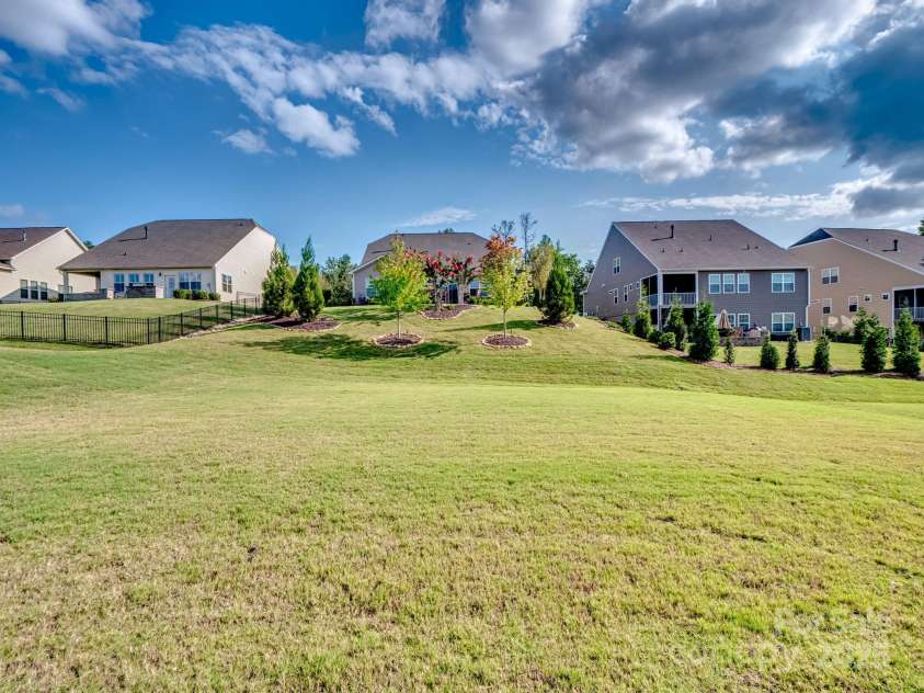 15429 Topanga Drive, Charlotte, NC 28278.  MLS# CAR4257194, YatesRealty ID 17808. 