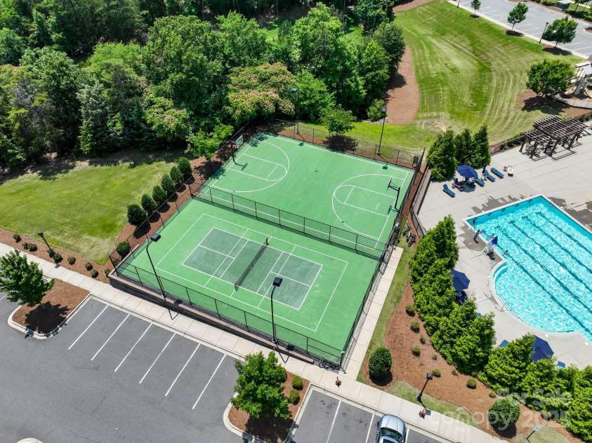 15429 Topanga Drive, Charlotte, NC 28278.  MLS# CAR4257194, YatesRealty ID 17808. 
