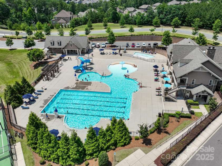 15429 Topanga Drive, Charlotte, NC 28278.  MLS# CAR4257194, YatesRealty ID 17808. 
