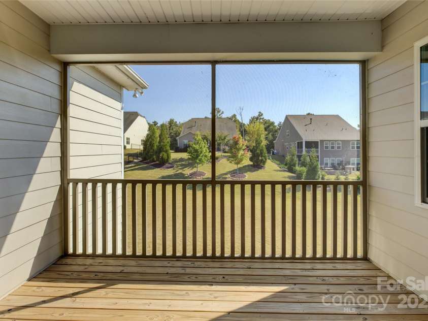 15429 Topanga Drive, Charlotte, NC 28278.  MLS# CAR4305011, YatesRealty ID 17808. 