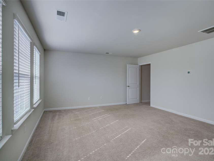 15429 Topanga Drive, Charlotte, NC 28278.  MLS# CAR4305011, YatesRealty ID 17808. Bedroom 4 or bonus room upstairs