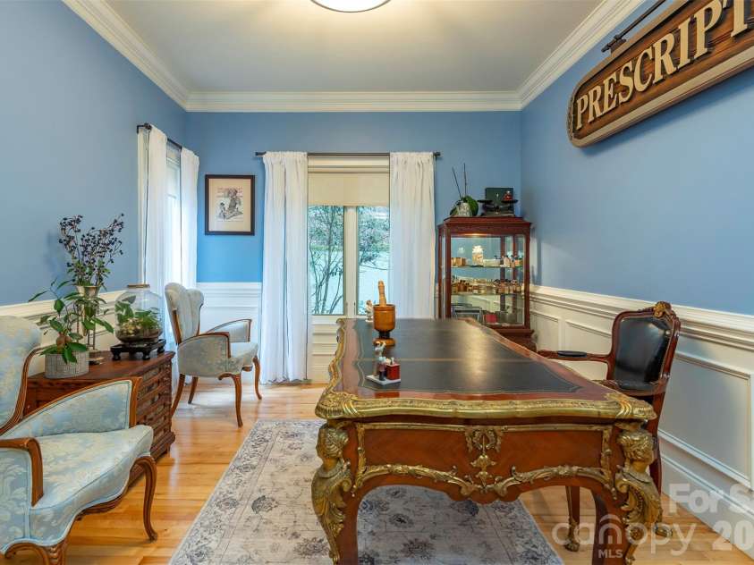 11 Hearthstone Drive, Asheville, NC 28803.  MLS# CAR4354350, YatesRealty ID 17809. 