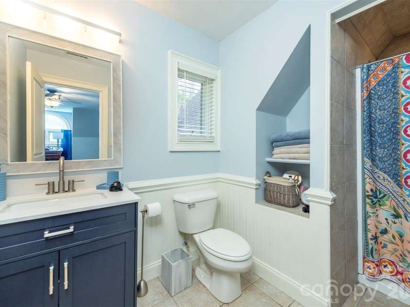 11 Hearthstone Drive, Asheville, NC 28803.  MLS# CAR4354350, YatesRealty ID 17809. 