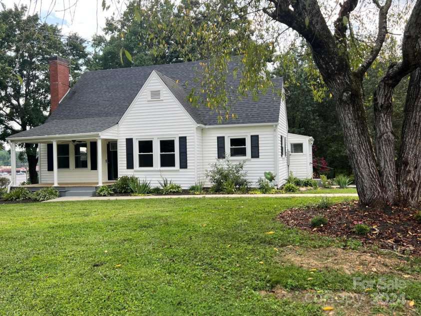 105 Grassy Creek Drive, State Road, NC 28676.  MLS# CAR4178219, YatesRealty ID 1781. 