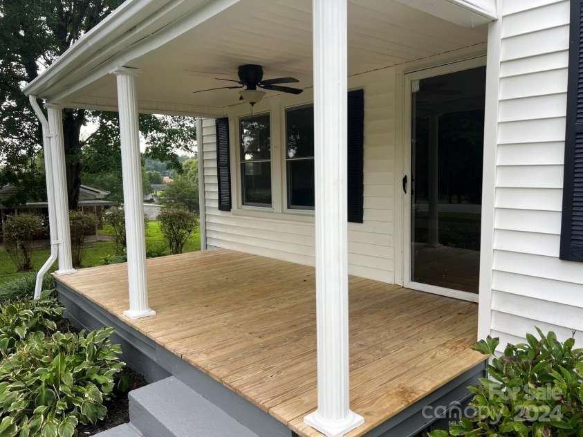 105 Grassy Creek Drive, State Road, NC 28676.  MLS# CAR4178219, YatesRealty ID 1781. 