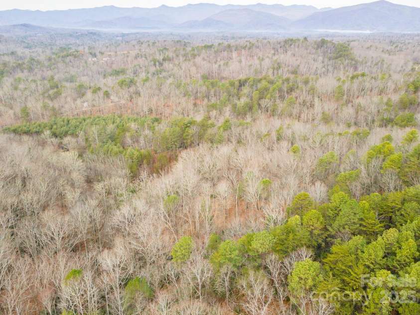 380 Buttercup Lane, Marion, NC 28752.  MLS# CAR4333010, YatesRealty ID 1781. 