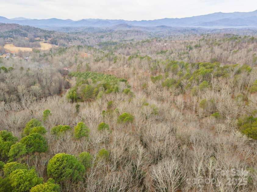 380 Buttercup Lane, Marion, NC 28752.  MLS# CAR4333010, YatesRealty ID 1781. 