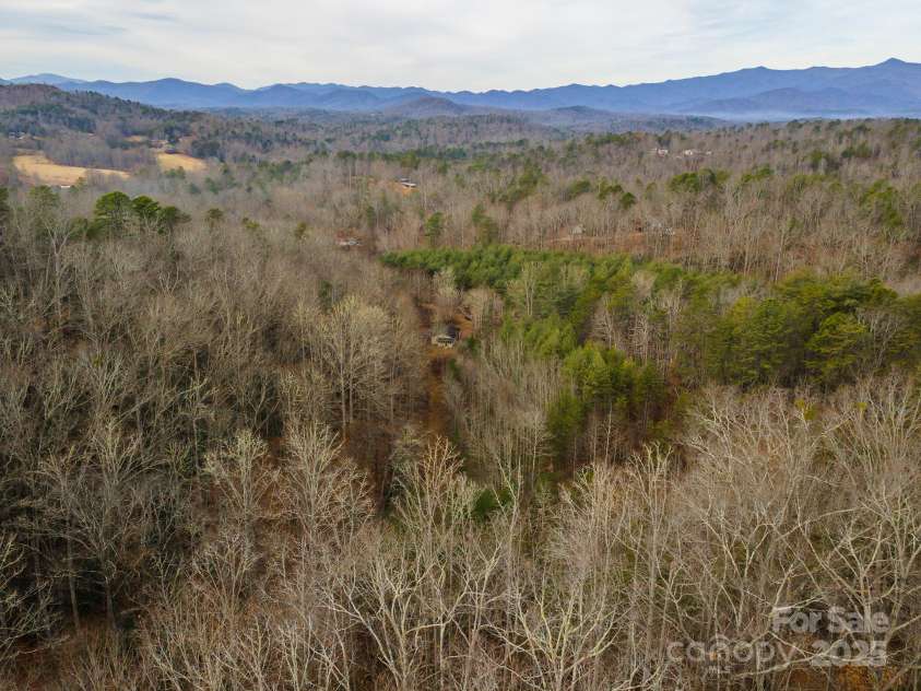 380 Buttercup Lane, Marion, NC 28752.  MLS# CAR4333010, YatesRealty ID 1781. 