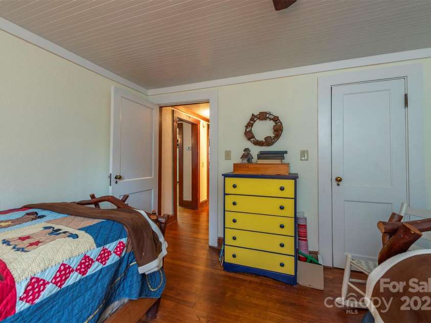 380 Buttercup Lane, Marion, NC 28752.  MLS# CAR4333010, YatesRealty ID 1781. 