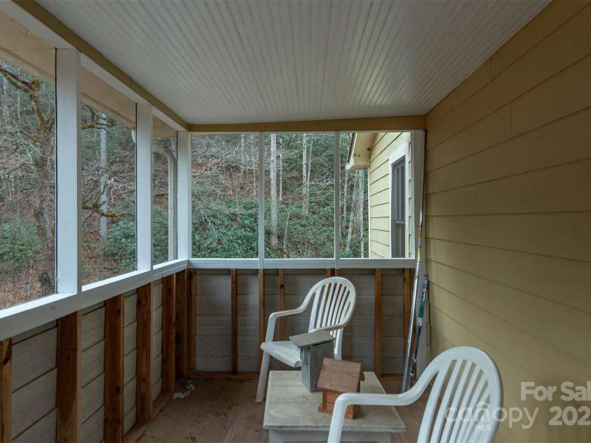 380 Buttercup Lane, Marion, NC 28752.  MLS# CAR4333010, YatesRealty ID 1781. 