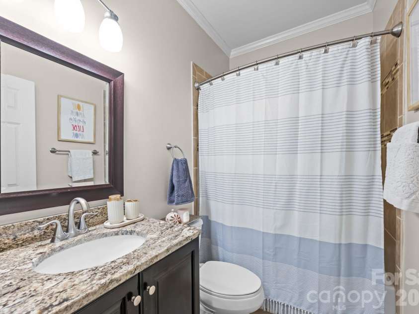 14003 Ballantyne Meadows Drive, Charlotte, NC 28277.  MLS# CAR4372883, YatesRealty ID 17810. 