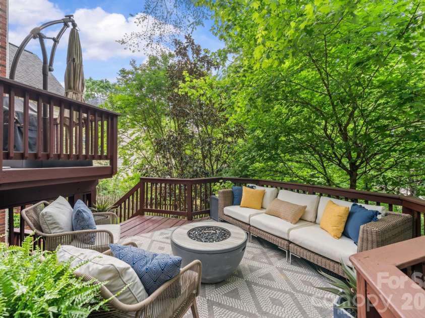14003 Ballantyne Meadows Drive, Charlotte, NC 28277.  MLS# CAR4372883, YatesRealty ID 17810. 