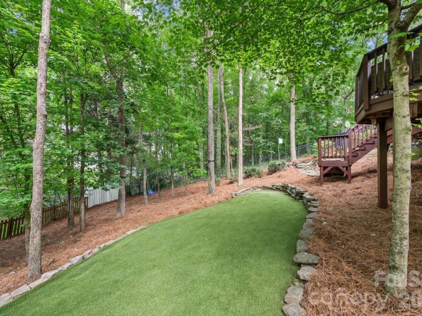 14003 Ballantyne Meadows Drive, Charlotte, NC 28277.  MLS# CAR4372883, YatesRealty ID 17810. 