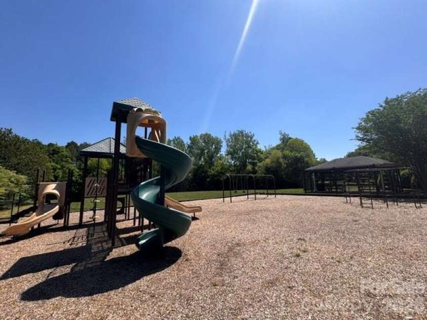 14003 Ballantyne Meadows Drive, Charlotte, NC 28277.  MLS# CAR4372883, YatesRealty ID 17810. 