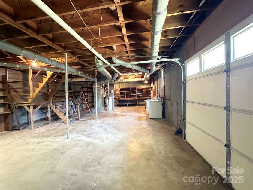 820 Seehorn Street, Lenoir, NC 28645.  MLS# CAR4267646, YatesRealty ID 17810. 