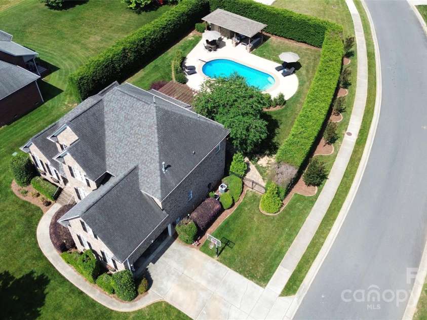 3000 J R Court, Stanley, NC 28164.  MLS# CAR4254396, YatesRealty ID 17811. 