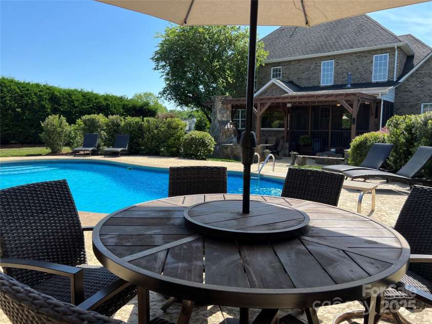 3000 J R Court, Stanley, NC 28164.  MLS# CAR4254396, YatesRealty ID 17811. 