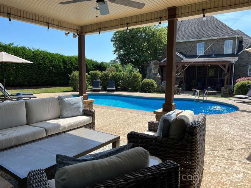 3000 J R Court, Stanley, NC 28164.  MLS# CAR4254396, YatesRealty ID 17811. 