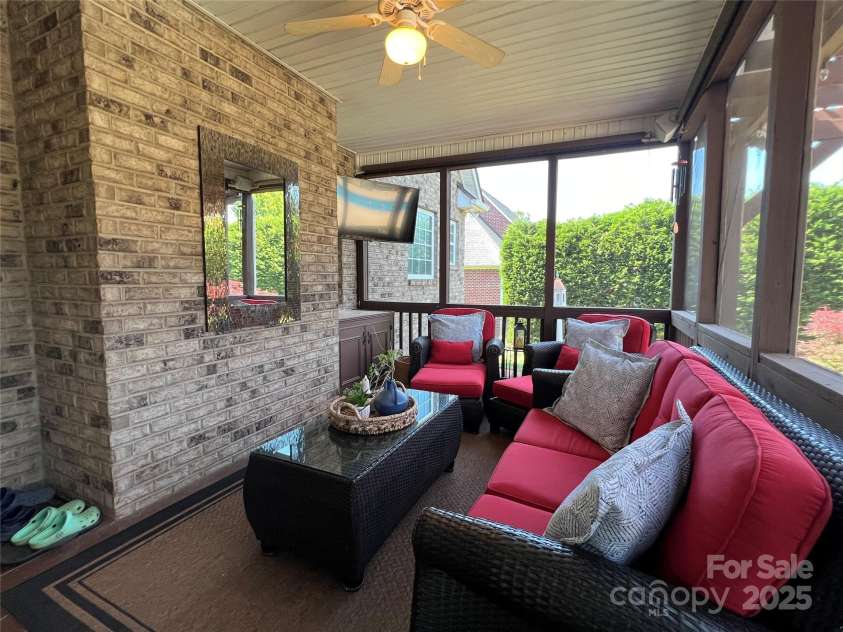 3000 J R Court, Stanley, NC 28164.  MLS# CAR4254396, YatesRealty ID 17811. Perfect spot to catch up on your favorite sport.