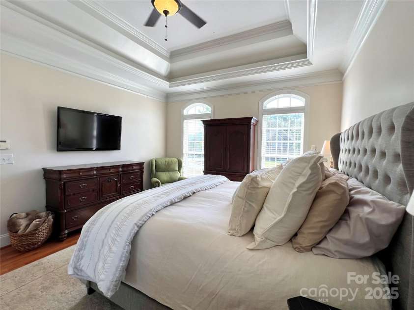 3000 J R Court, Stanley, NC 28164.  MLS# CAR4254396, YatesRealty ID 17811. Primary bedroom on the main level.