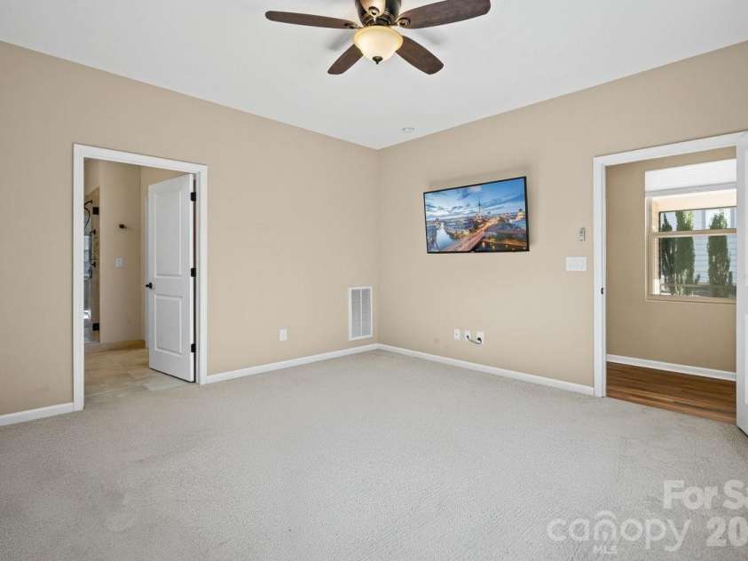 4843 Looking Glass Trail, Denver, NC 28037.  MLS# CAR4401107, YatesRealty ID 17811. 