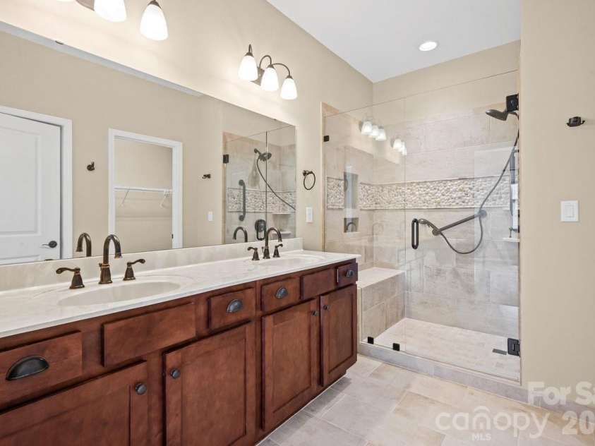 4843 Looking Glass Trail, Denver, NC 28037.  MLS# CAR4401107, YatesRealty ID 17811. 