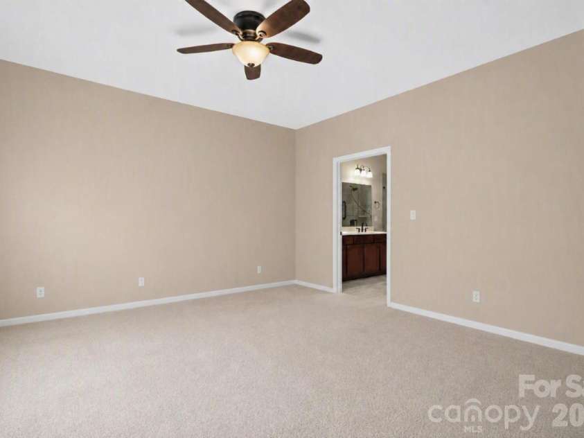 4843 Looking Glass Trail, Denver, NC 28037.  MLS# CAR4401107, YatesRealty ID 17811. 