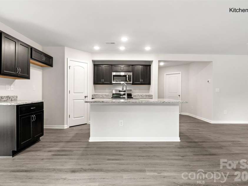 302 Elm Street, Lancaster, SC 29720.  MLS# CAR4353140, YatesRealty ID 17812. 