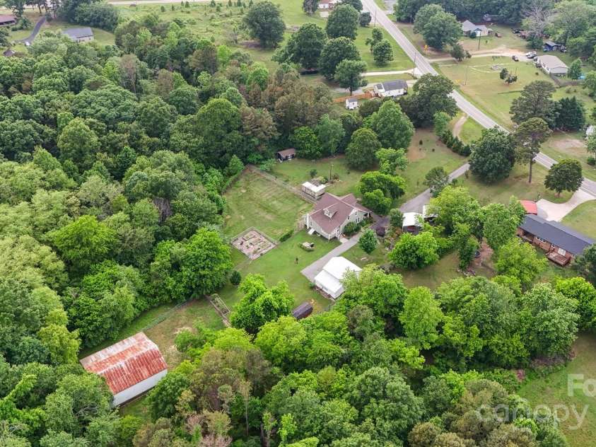 4335 NC 10 Highway, Claremont, NC 28610.  MLS# CAR4260157, YatesRealty ID 17812. 