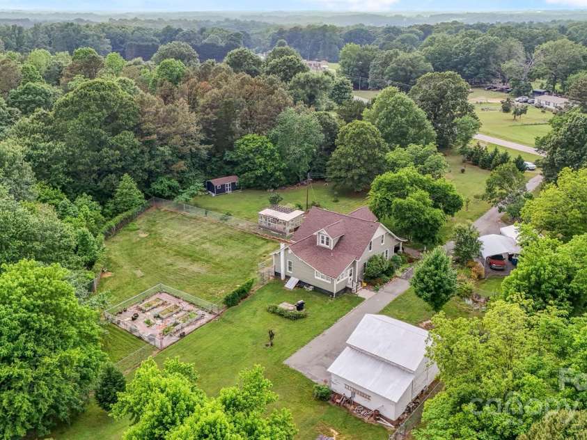 4335 NC 10 Highway, Claremont, NC 28610.  MLS# CAR4260157, YatesRealty ID 17812. 