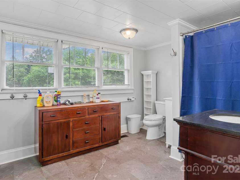 4335 NC 10 Highway, Claremont, NC 28610.  MLS# CAR4260157, YatesRealty ID 17812. Main level Bath