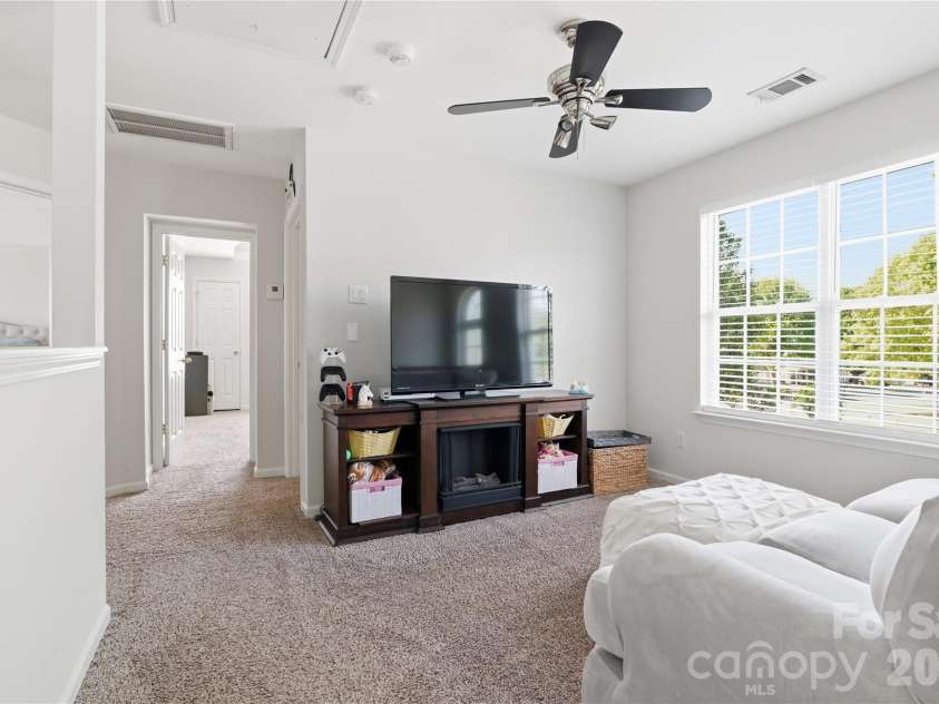 178 Madelia Place, Mooresville, NC 28115.  MLS# CAR4373630, YatesRealty ID 17813. 