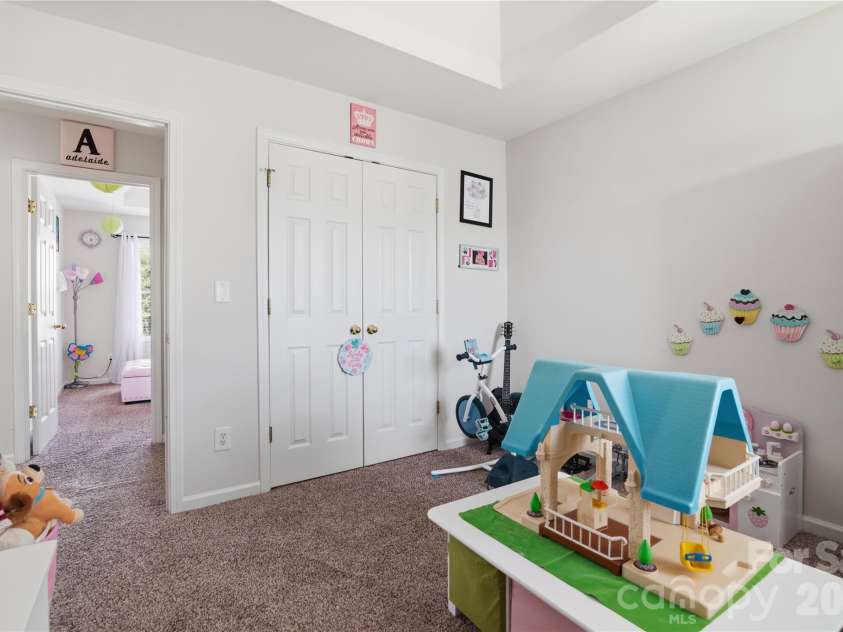 178 Madelia Place, Mooresville, NC 28115.  MLS# CAR4373630, YatesRealty ID 17813. 