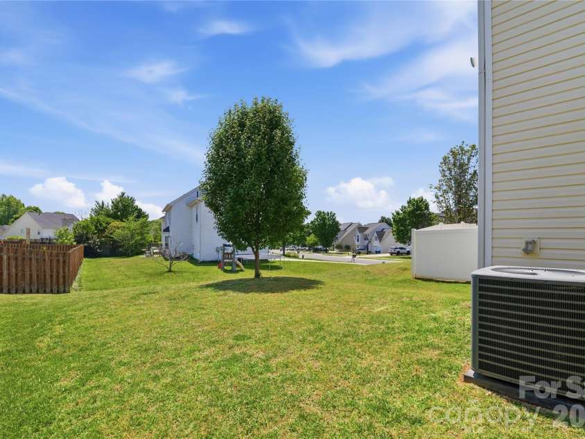 178 Madelia Place, Mooresville, NC 28115.  MLS# CAR4373630, YatesRealty ID 17813. 