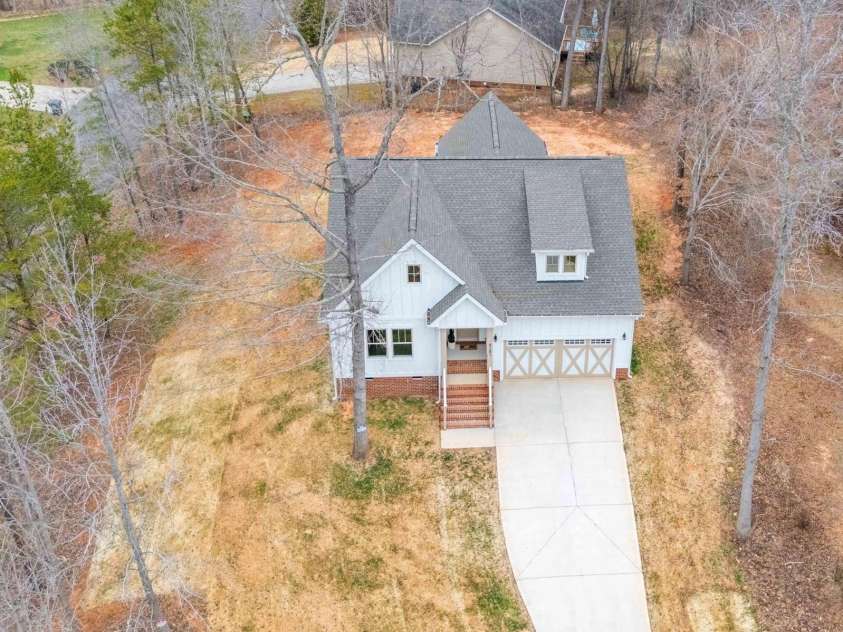 5101 Thornhill Drive, Gastonia, NC 28052.  MLS# CAR4229356, YatesRealty ID 17813. 
