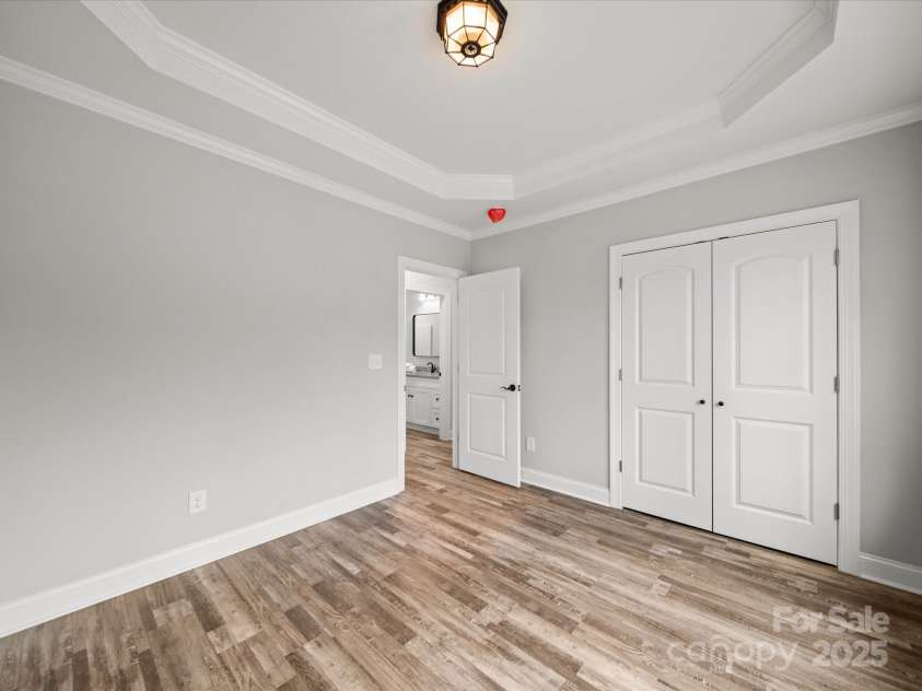 5101 Thornhill Drive, Gastonia, NC 28052.  MLS# CAR4229356, YatesRealty ID 17813. 