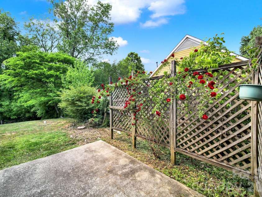 13222 Baker Mills Road, Pineville, NC 28134.  MLS# CAR4370846, YatesRealty ID 17814. 