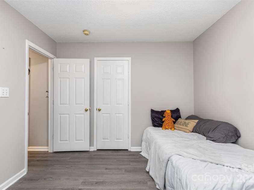 410 Lee Avenue, Bessemer City, NC 28016.  MLS# CAR4288356, YatesRealty ID 17814. 