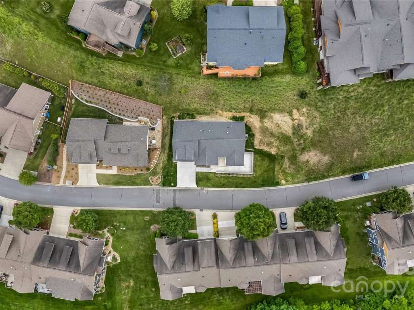 48 Creekside View Drive, Asheville, NC 28804.  MLS# CAR4046496, YatesRealty ID 17815. Ariel view