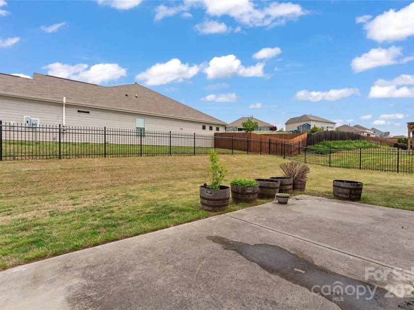 341 Pleasant Hill Drive, Concord, NC 28025.  MLS# CAR4249639, YatesRealty ID 17816. 