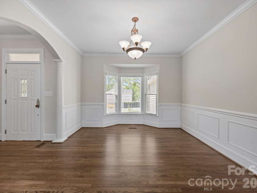 5109 McCallum Meadows Drive, Charlotte, NC 28216.  MLS# CAR4360058, YatesRealty ID 17816. 