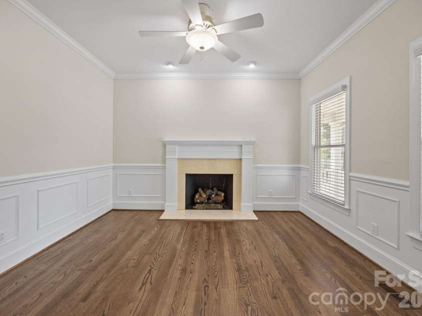 5109 McCallum Meadows Drive, Charlotte, NC 28216.  MLS# CAR4360058, YatesRealty ID 17816. 