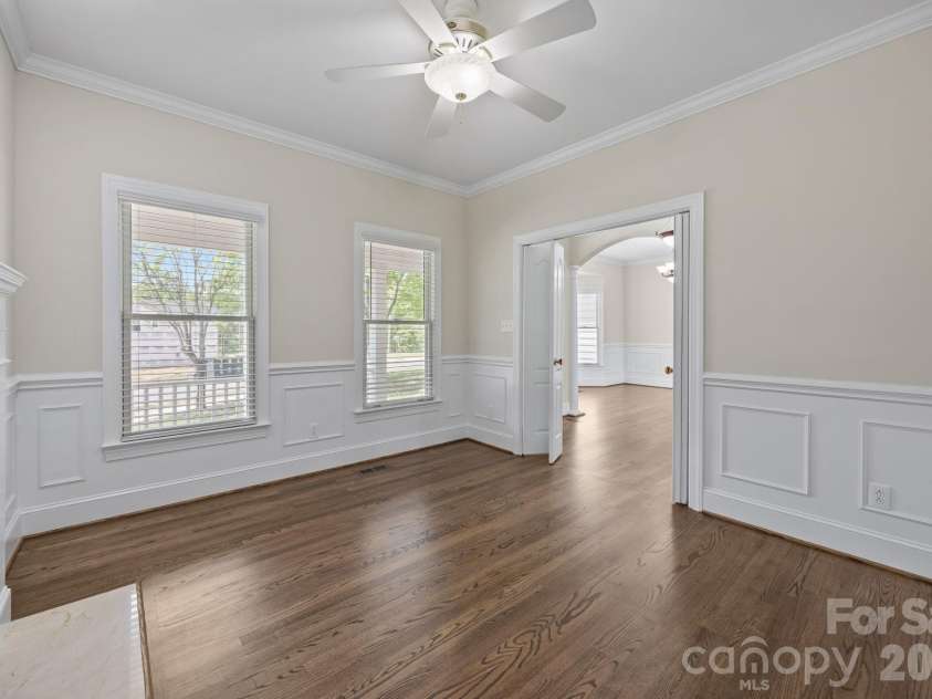 5109 McCallum Meadows Drive, Charlotte, NC 28216.  MLS# CAR4360058, YatesRealty ID 17816. 