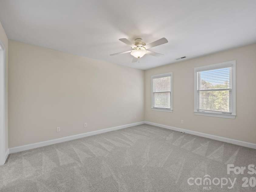5109 McCallum Meadows Drive, Charlotte, NC 28216.  MLS# CAR4360058, YatesRealty ID 17816. 